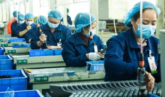 生产车间-开平瑞信家具配件有限公司-车间一角